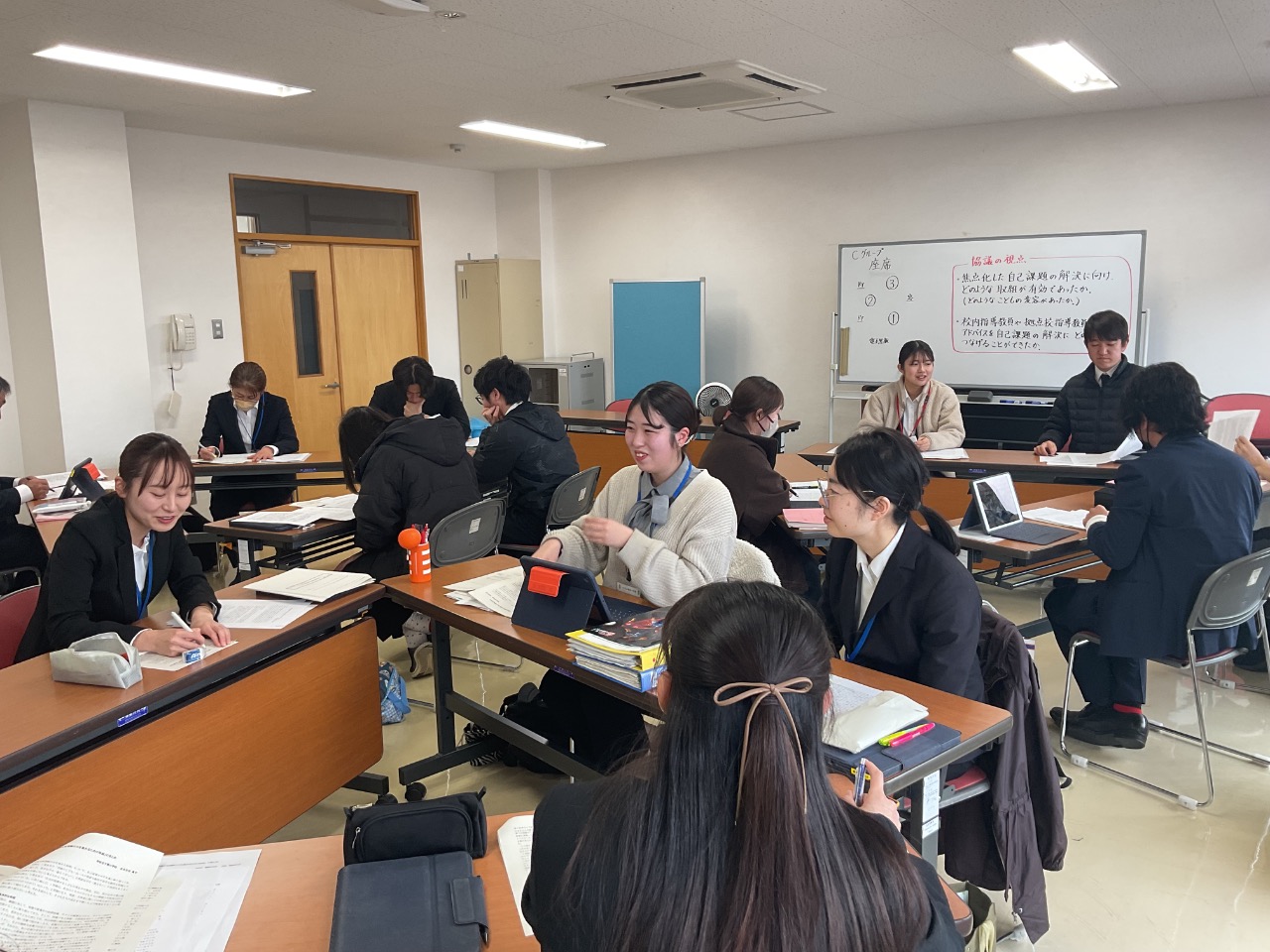 令和7年度初任者研修に係る校外研修「学級経営3／キャリア教育」を開催しました