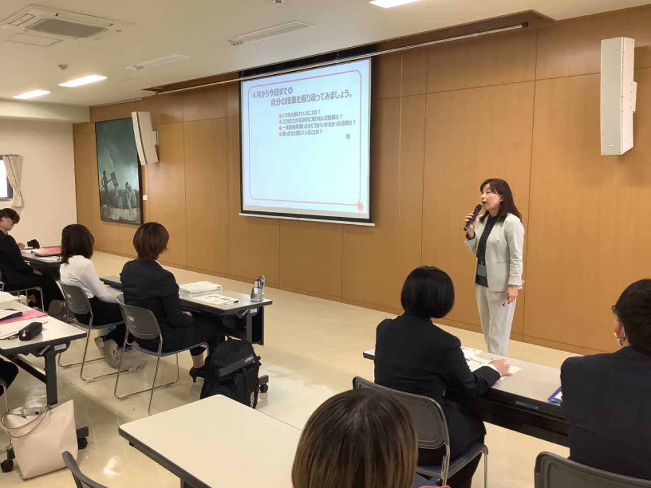 令和7年度初任者研修に係る係る校外研修「教科等指導基礎／服務規律」を開催しました