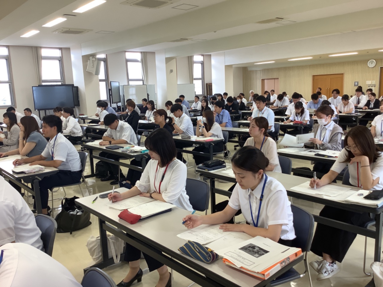 令和7年度初任者研修に係る校外研修「メンタルヘルスとコミュニケーション／ヤングケアラー／生徒指導／特別活動1」を開催しました