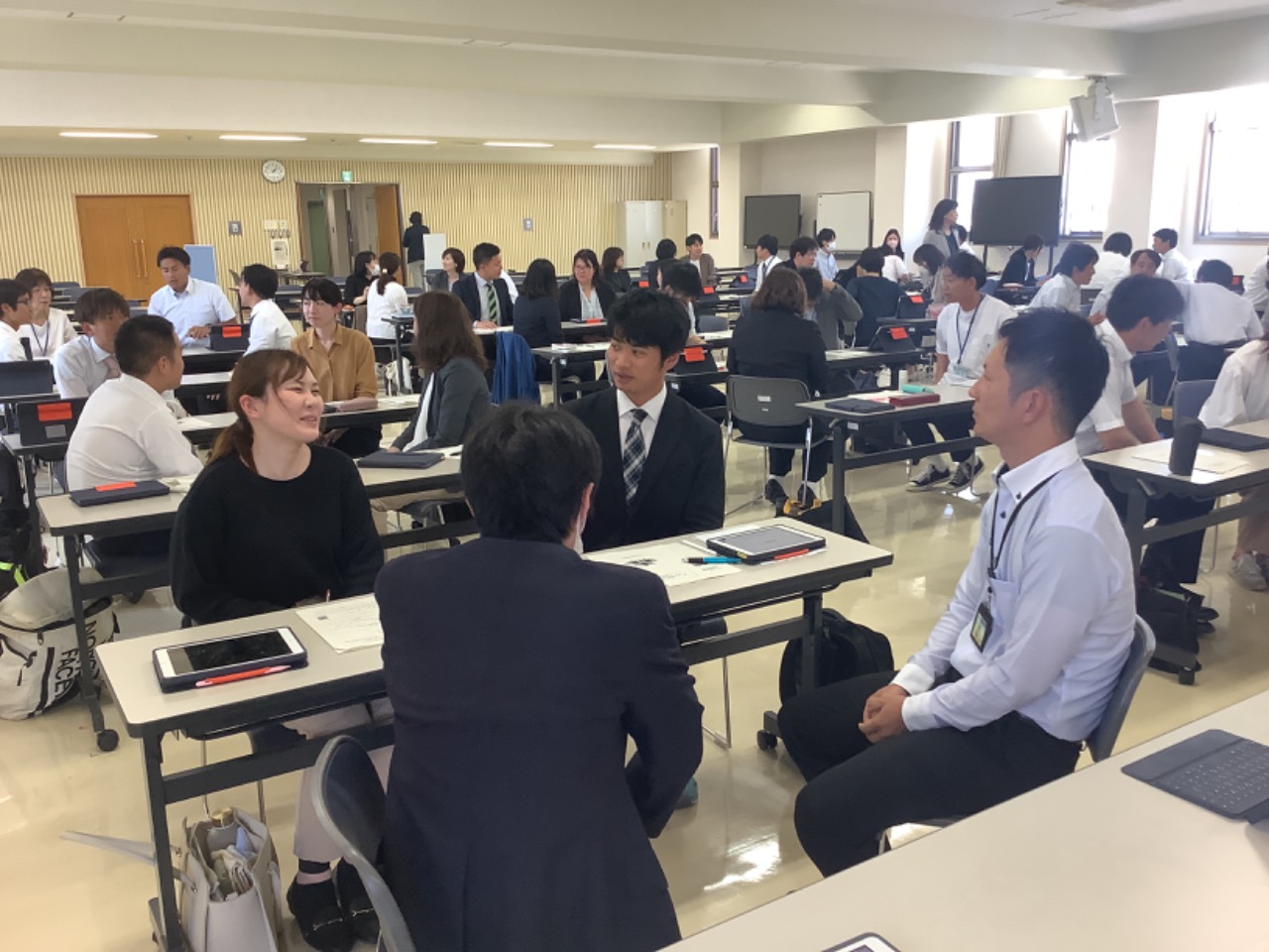 令和7年度第1回中堅教諭等資質向上研修「ガイダンス／教科等指導／教育実践1」を開催しました